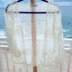Elegant almost White Lace Top cardigan NWOT